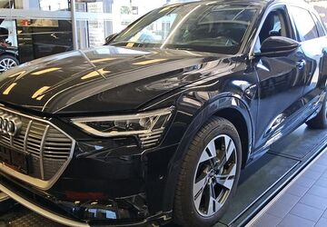 Audi e-tron 43.430 km 34.990 &euro; Braunschweig Wenden 38110