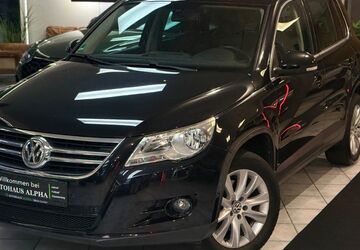 VW Tiguan 119.600 km 9.990 &euro; Goslar 38644