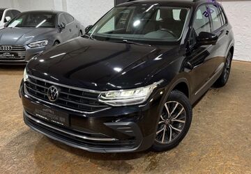 VW Tiguan 52.100 km 24.490 &euro; Braunschweig Wenden 38110