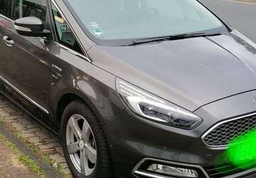 Ford S-Max 150.002 km 17.499 &euro; Salzgitter 38229