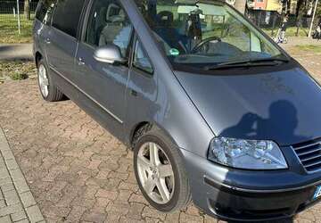 VW Sharan 260.000 km 2.950 &euro; Braunschweig, Stadt 38120