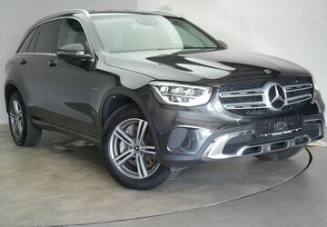 Mercedes-Benz GLC 300 133.000 km 22.990 &euro; Braunschweig 38110
