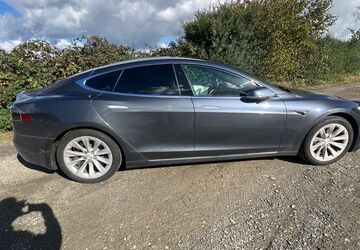 Tesla Model S 148.500 km 25.499 &euro; Denkte 38321