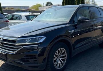 VW Touareg 366.676 km 18.990 &euro; Braunschweig 38122