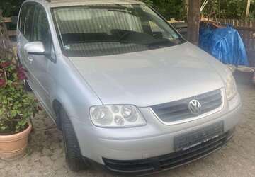 VW Touran 295.000 km 850 &euro; Evessen 38173