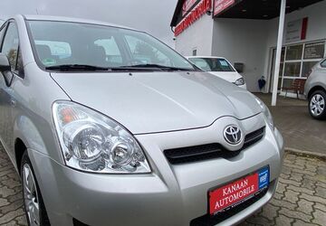 Toyota Corolla Verso 153.000 km 5.950 &euro; Goslar 38644